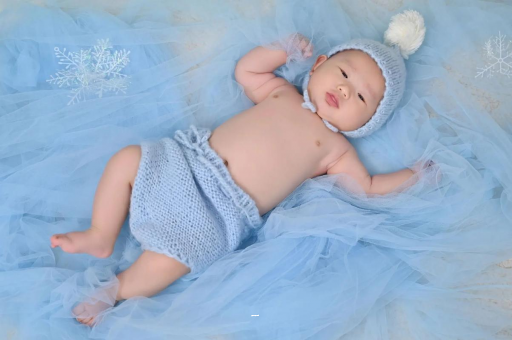 平凉摸孕妇肚子沾喜气